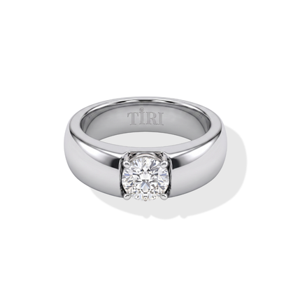 Tiri Classic Heritage Band Ring featuring a sleek, polished silver band with subtle engraved detailing for timeless style.