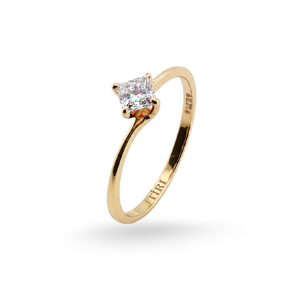 Tiri princess cut solitaire diamond ring featuring a sparkling central diamond set in a sleek band.