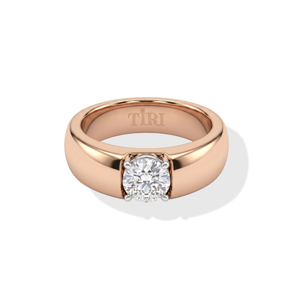 Tiri Classic Heritage Band Ring in sterling silver with engraved intricate patterns and a polished finish.