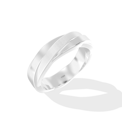 14k gold ring by Tiri featuring a sleek, polished band with a simple elegant design.