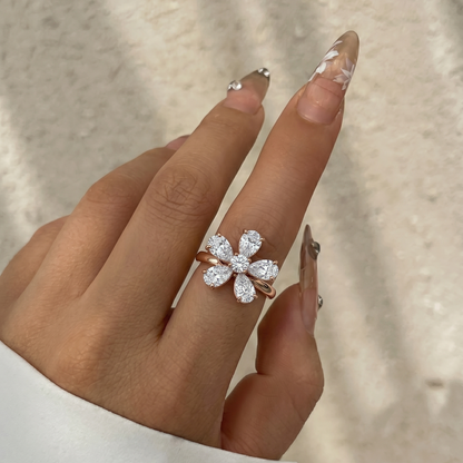 Brilliant Daisy Diamond Ring