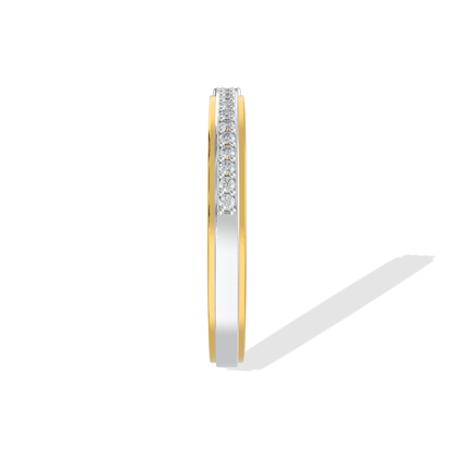 Close-up of Tiri 0.40 TW diamond details featuring sparkling, high-quality diamond accents with intricate craftsmanship.