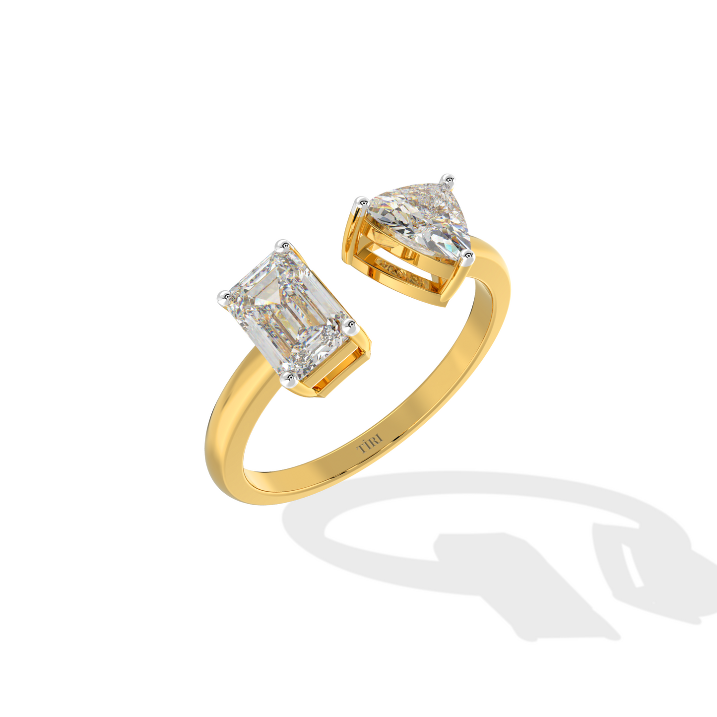 Emerald & Triangle Toi Moi Ring