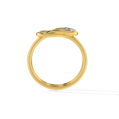 Infinite Knot Ring