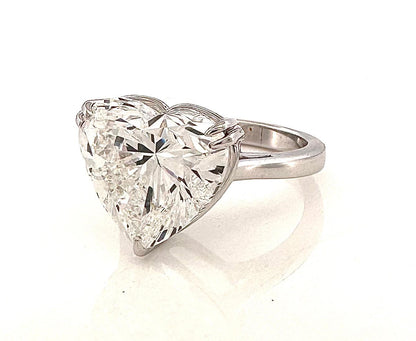 The Celestia Heart Ring