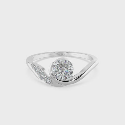 Elegant Wave Diamond Design