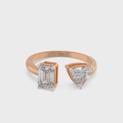 Emerald & Triangle Toi Moi Ring